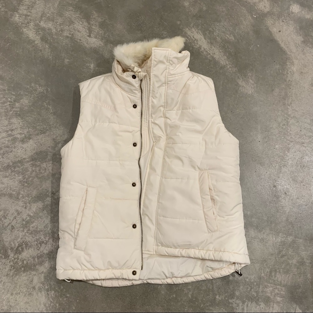 Chaps white cream puffer vest with detachable fur collar
